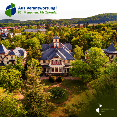 Nachhaltigkeit im Lungenzentrum Coswig: Das Bild zeigt das Lungenzentrum Coswig in der zugehörigen grünen Parkanlage